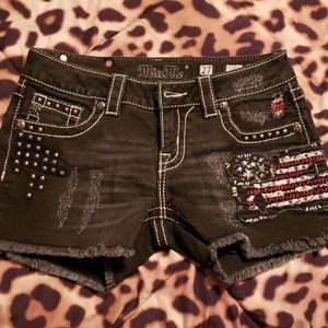 Miss Me Signature Jean Shorts Size 27